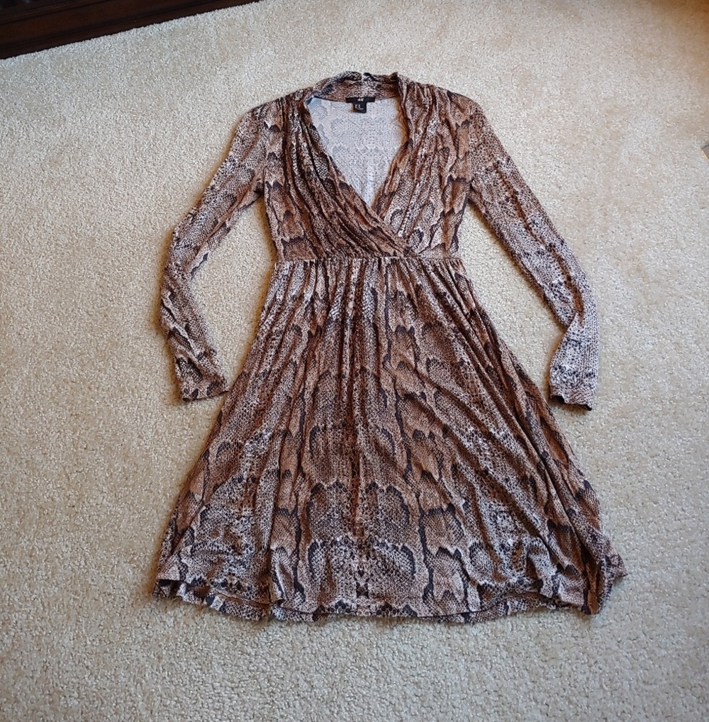 H & m snake skin print long sleeve flowy dress